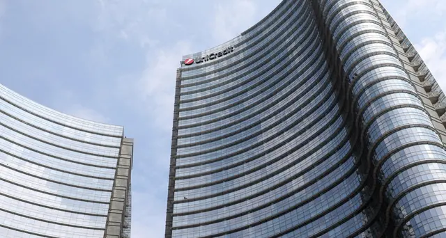 Unicredit: brucia 1,5 miliardi in Borsa (-8%)