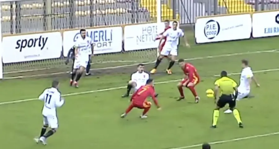 Davanti è sempre testa a testa Anche il Padova è corsaro