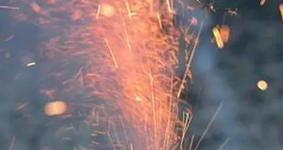 Capodanno, botti à gogo in barba alle proibizioni