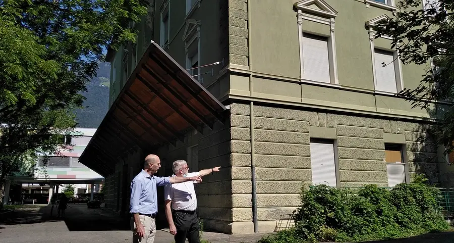 Asilo e alloggi protetti, slitta il maxi-progetto