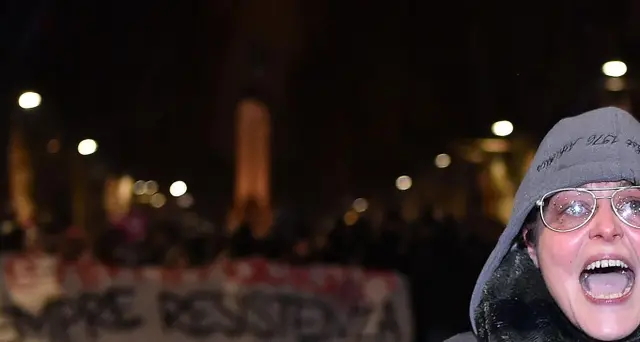 Insultò poliziotti, indagata maestra