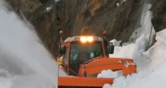 Stop alle strade dei passi, gravi disagi per la Val Badia
