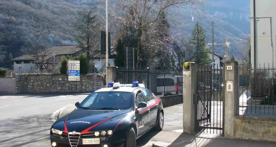 Muore in casa da sola a 45 anni
