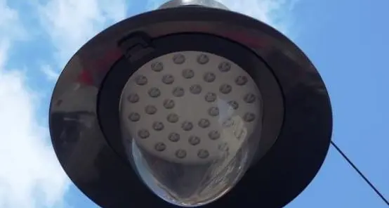 Mille nuovi lampioni a led Risparmi per 95mila euro annui