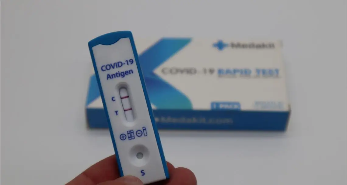 Covid, 3 casi positivi e 5 sezioni in quarantena nelle scuole italiane