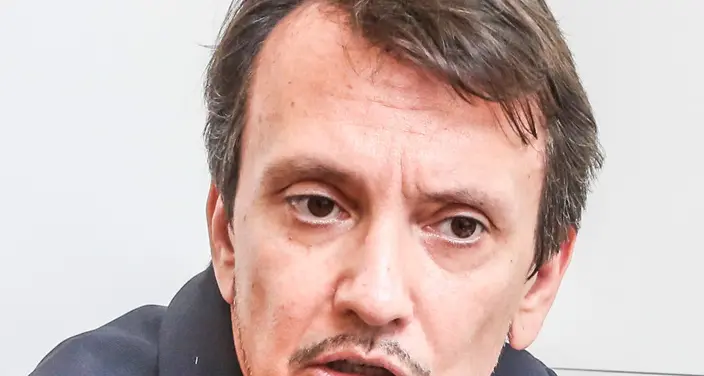 Scuola e vaccino, mercoledì prime prenotazioni Rianimazioni in forte sofferenza: 44 ricoverati