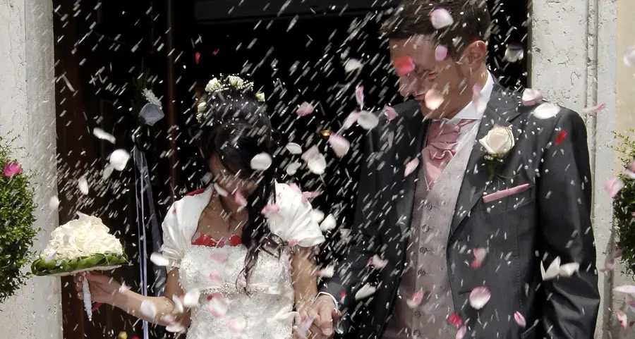 Le restrizioni anti-Covid fanno crollare i matrimoni