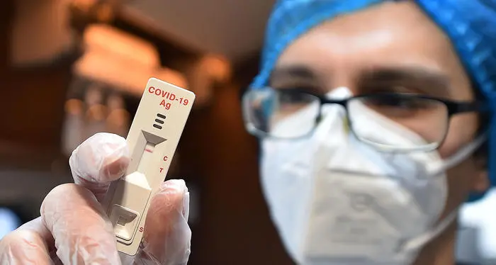 Covid, 9.630 nuovi casi positivi in Italia e 274 le vittime