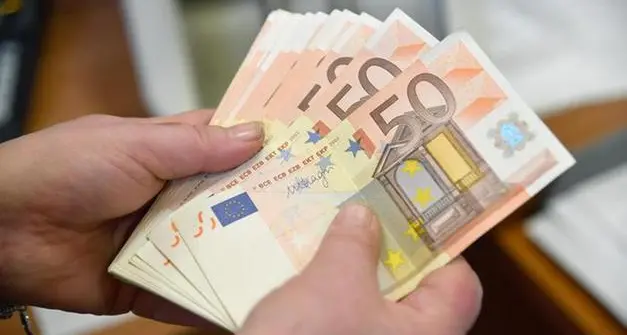 Redditi delle famiglie altoatesine, la crisi da Covid porta via 925 euro