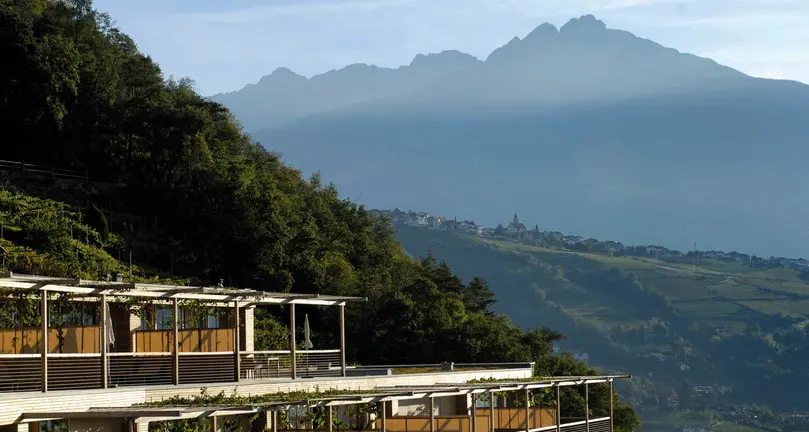 Turismo in Alto Adige: soglia massima per i posti letto e limiti a nuove strutture