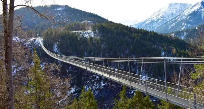 A 50 metri sopra il Passirio: un ponte tra Rifiano e Scena