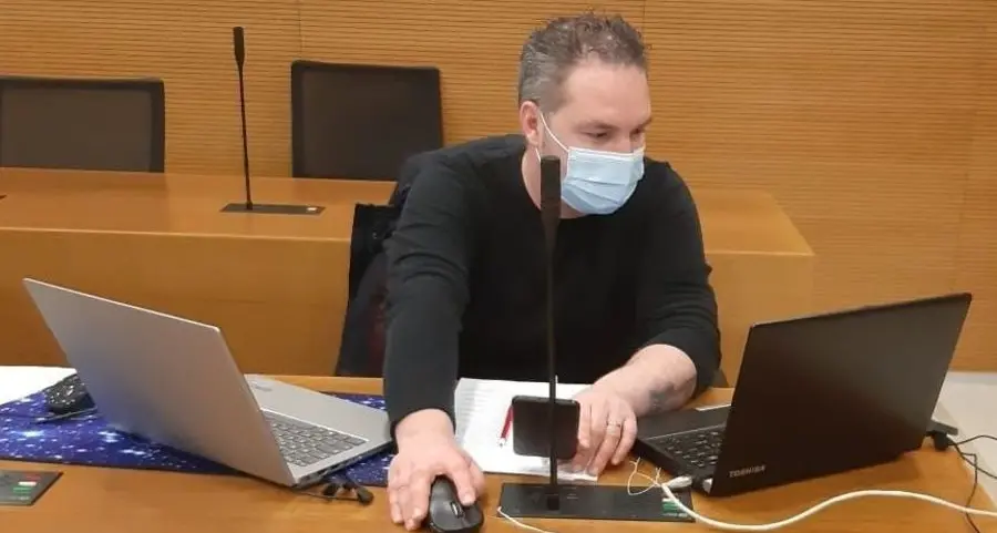 A Laives scoppia il caso dei consiglieri che cenano durante le sedute