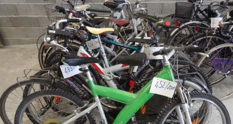 Ritrova e ricompra all’asta la bici che gli era stata rubata
