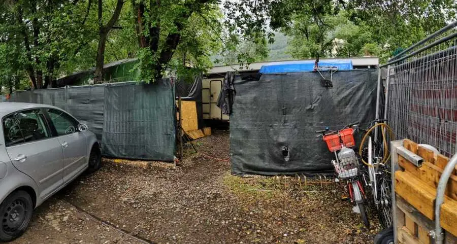 Campo abusivo in Zona, ordinato lo sgombero