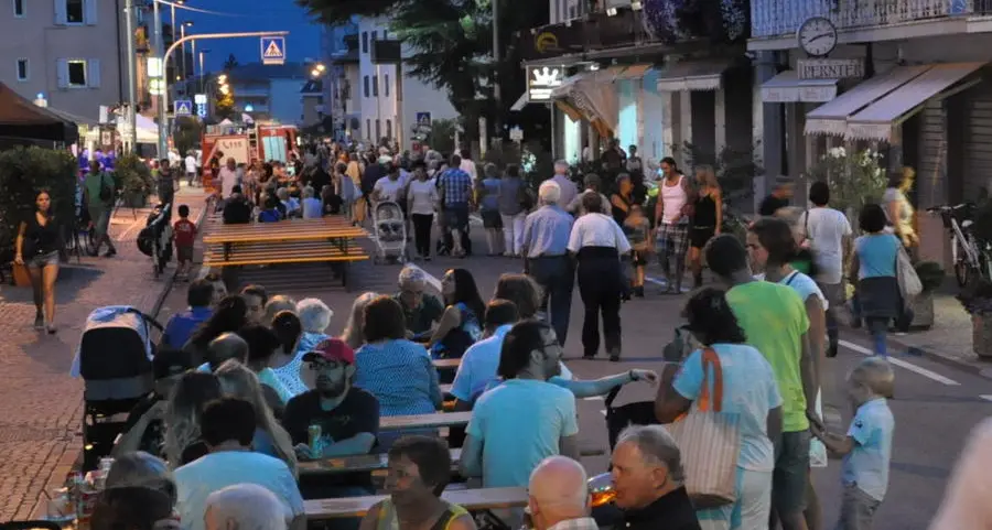 Norme troppo severe: saltano i venerdì lunghi a Laives