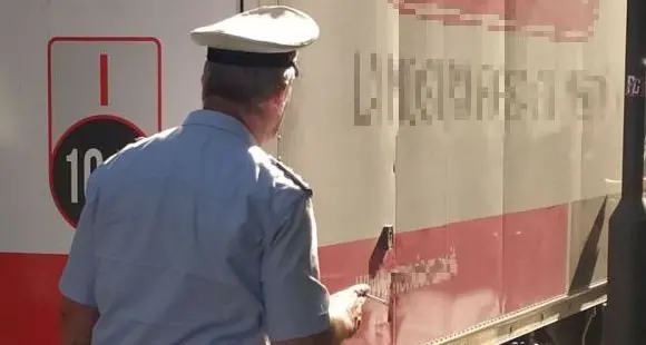 «Superato il limite di sosta di 18 secondi: multato»