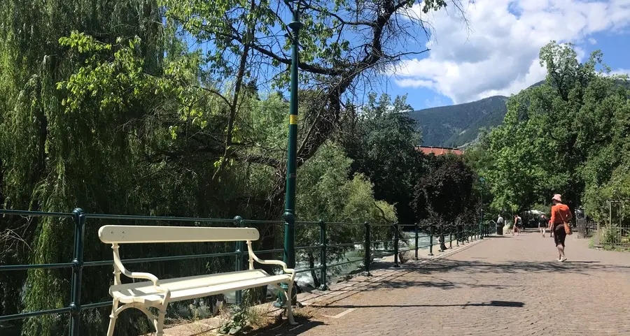 «Merano, mancano panchine». Ma è colpa dei teppisti