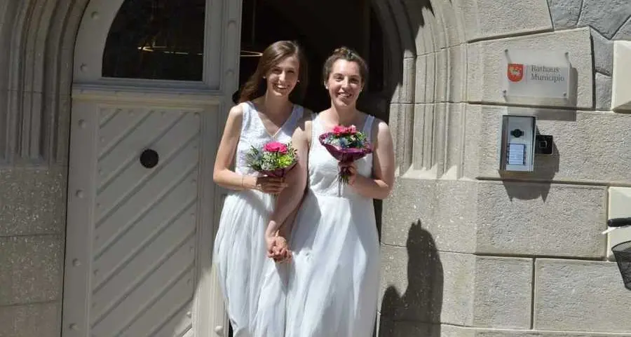 Prima unione civile a Bressanone, il sì e la festa di Anna e Francesca