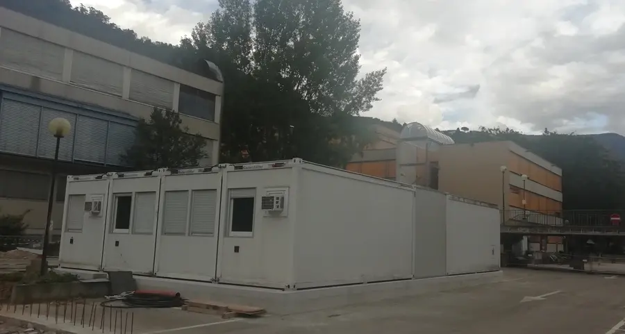 A Merano gli studenti finiscono nei container