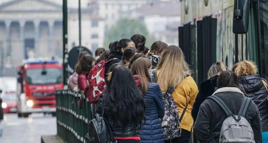 Gli studenti tornano in gita ma solo per distanze brevi