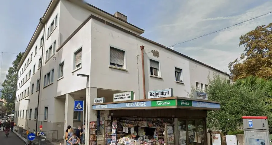 Case Ipes, impiegata aggredita e cosparsa di benzina da un inquilino