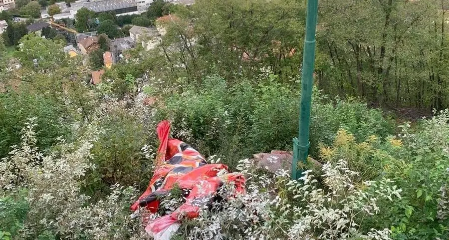 Il giallo dello striscione No Green pass: gli Schützen: «Quella scritta non è nostra»