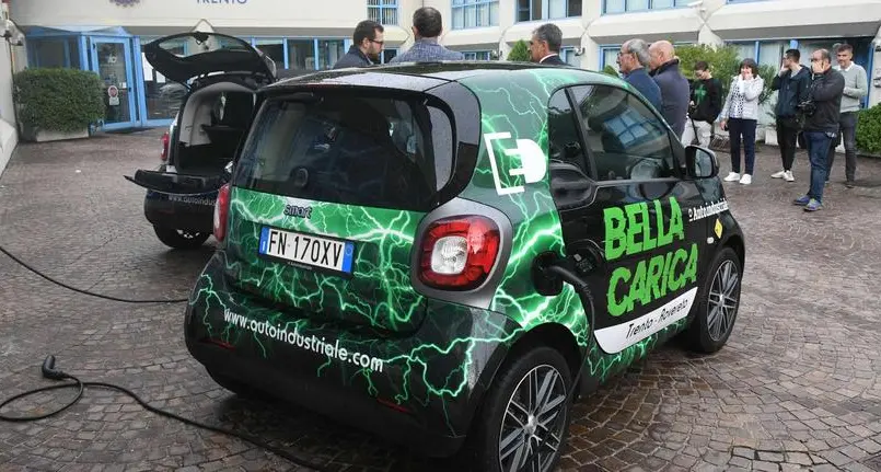 Auto elettriche, presto 30 stazioni a ricarica veloce