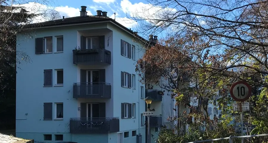 Aslago, i ladri acrobati entrano in due appartamenti