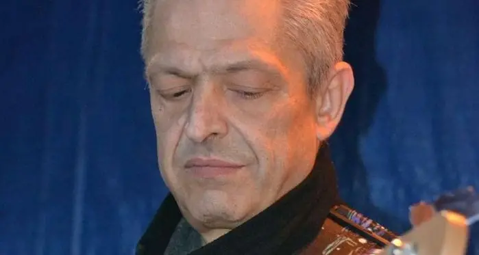 Addio al musicista Beppe Colasi, il bassista dei Rivali
