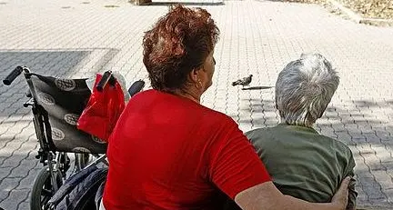 Dopo l’obbligo di vaccino molte badanti se ne vanno