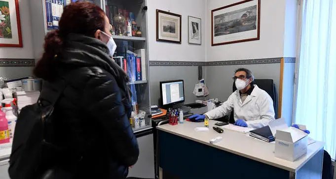 Disdetta delle visite mediche, sospese le sanzioni da 35 euro
