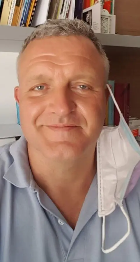 Il medico: «Il vaccino salva anche dal Long Covid»