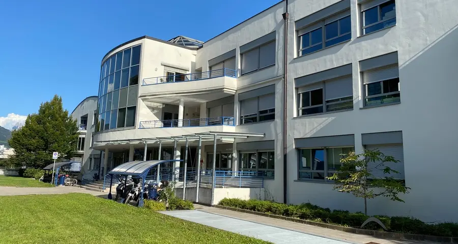 Firmian, positivi 31 ospiti su 90: lungodegenti chiuso alle visite