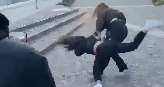 «Attenzione, non è bullismo ma vera violenza tra minori»