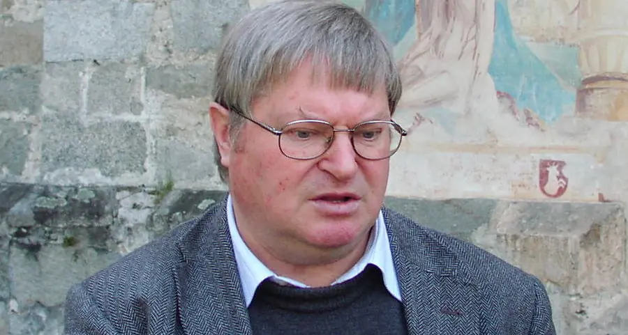 Lacrime e ricordi per don Karl Gruber, storico dell’arte e saggista