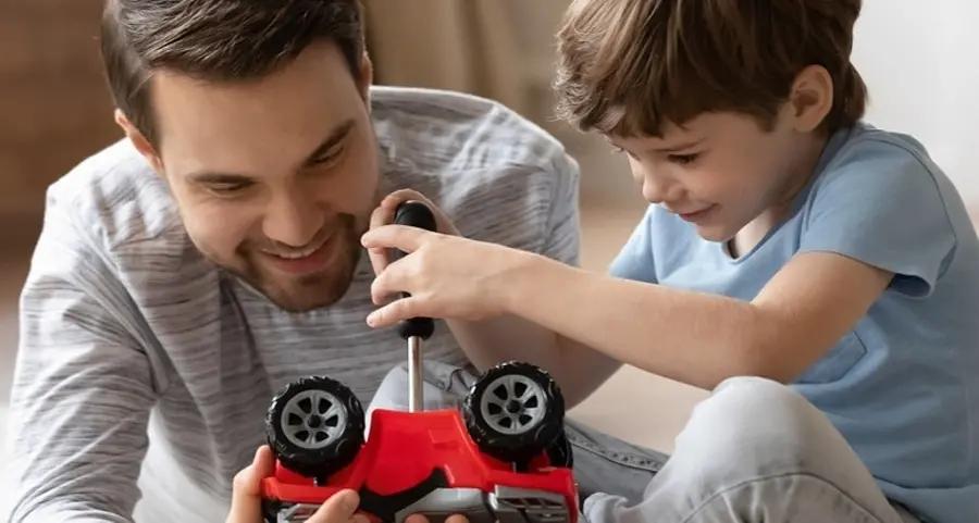Papà in congedo col bonus: in cinque anni sono 465