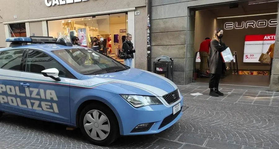Maxi rissa in via Museo, all'origine tensioni tra diverse nazionalità