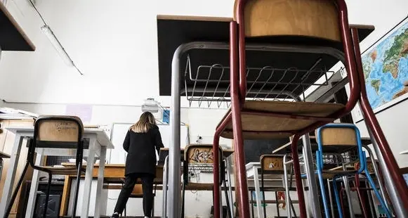 Docenti no vax, orario raddoppiato da 20 a 38 ore