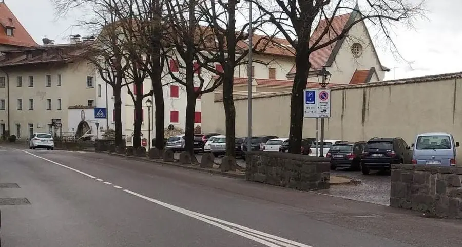 Sparisce la fermata del bus: a Merano monta la protesta dei residenti