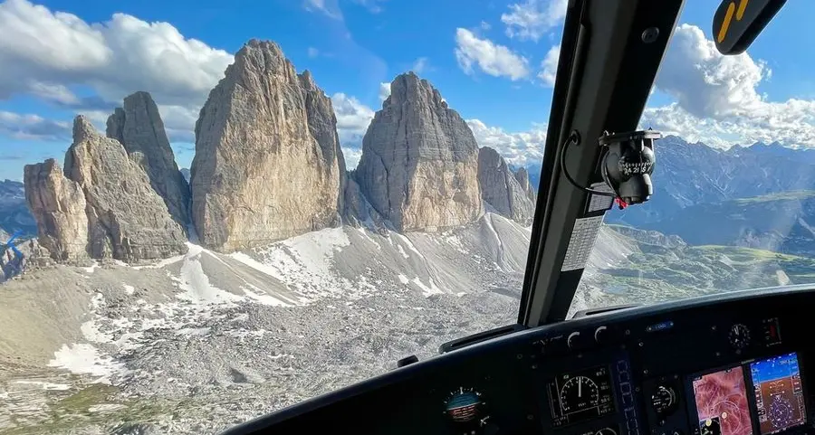 Voli in elicottero sulle Dolomiti: è scontro su controlli e sanzioni