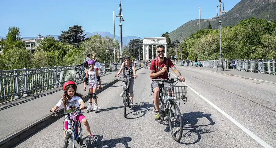 In via Museo arriva il semaforo per le biciclette