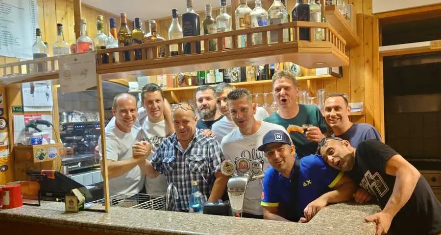 Casatta ai saluti, il bar in piazza a Bronzolo ha chiuso dopo 30 anni