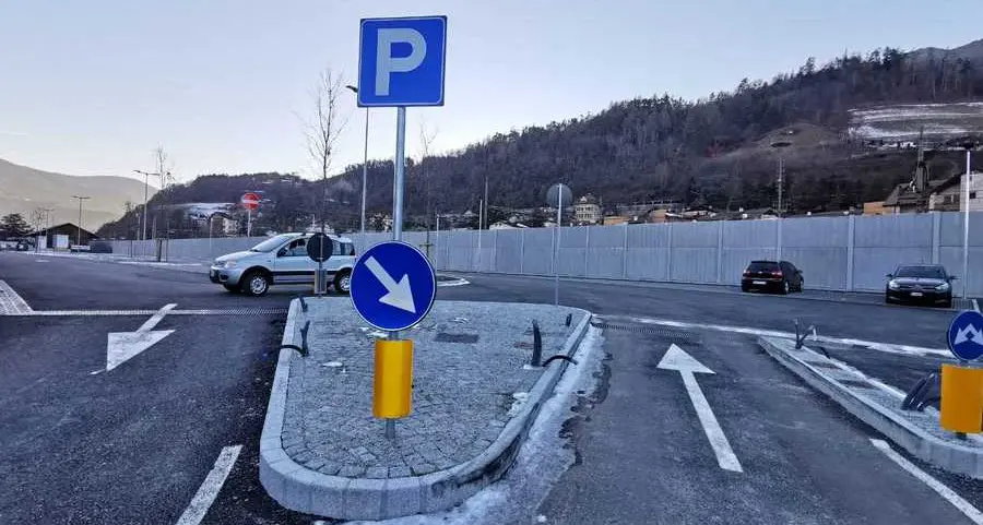 Stazione, da oggi parcheggi gratis solo ai pendolari