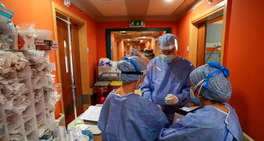 Asl: il personale no vax guarito può restare al lavoro sei mesi