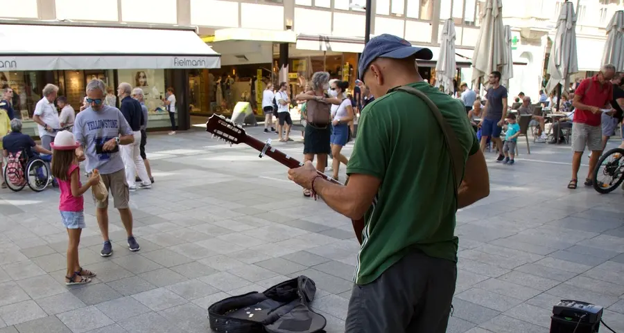 Artisti di strada, giro di vite a Merano