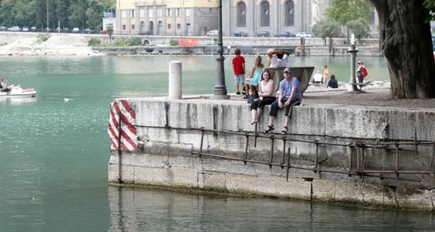 Caldo record, Italia in fiamme. Laghi, riserve d’acqua per pochi giorni