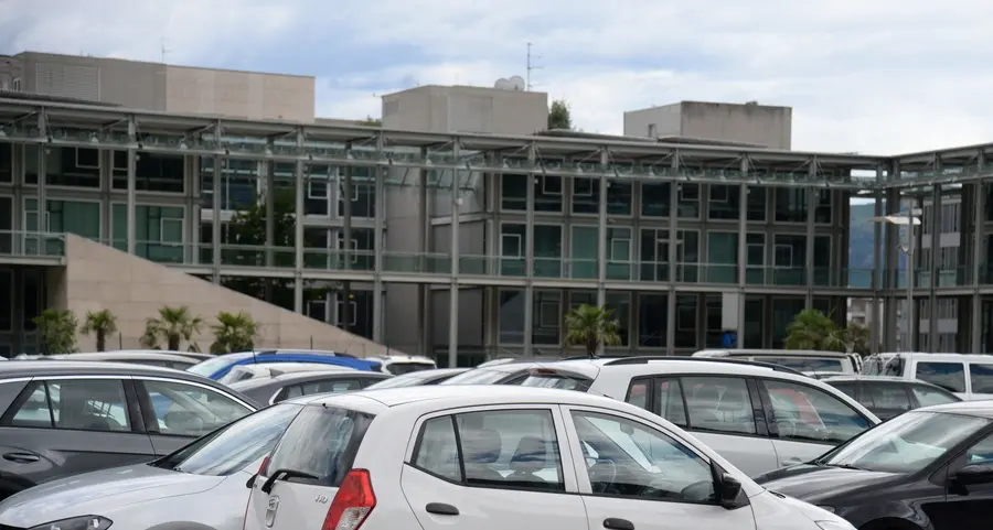 Raid ladresco nel parcheggio dell'ospedale San Maurizio