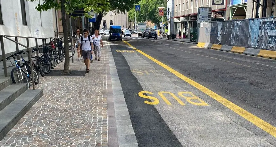 Via Renon diventa un viale: alberi salvi e nuove fermate