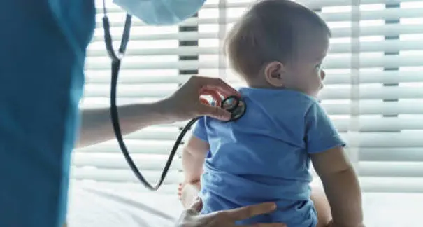 Il virus respiratorio colpisce duro: al San Maurizio ricoverati 12 bimbi