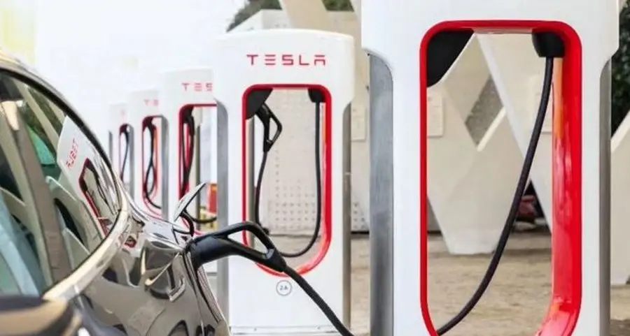 La Tesla “dilaga” a Bolzano: arriva la stazione di ricarica